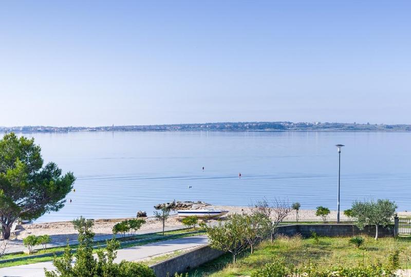 Apartment Nin - Vrsi At The Beach Εξωτερικό φωτογραφία