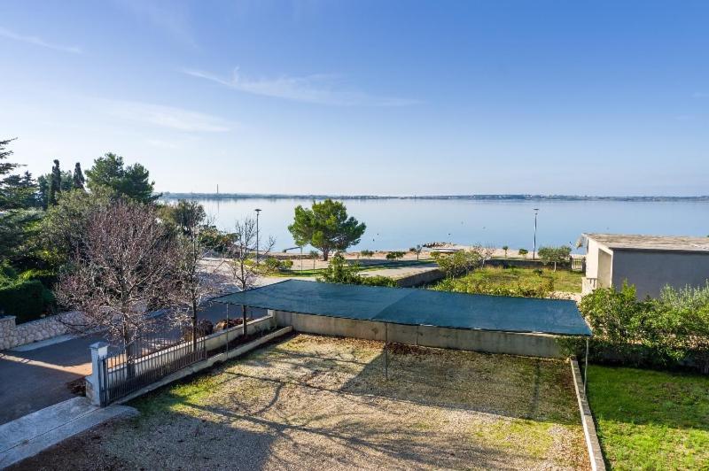 Apartment Nin - Vrsi At The Beach Εξωτερικό φωτογραφία