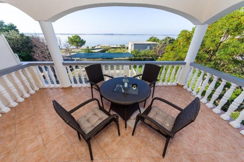 Apartment Nin - Vrsi At The Beach Εξωτερικό φωτογραφία