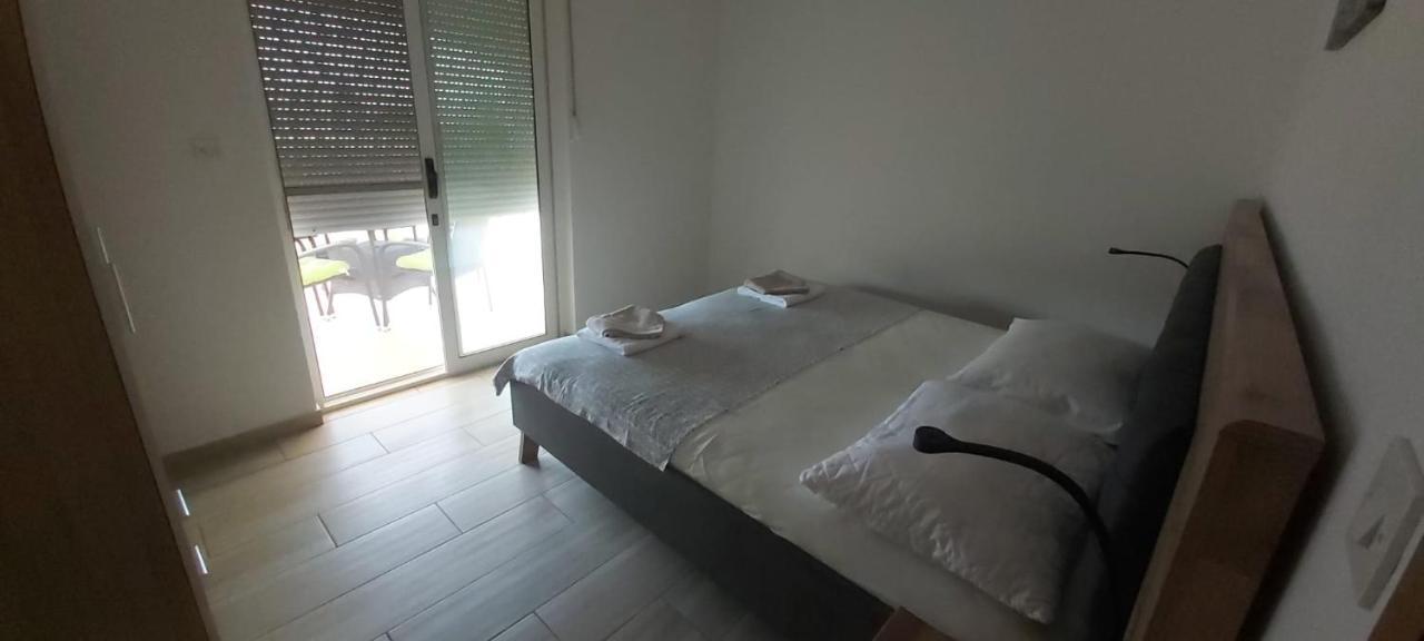Apartment Nin - Vrsi At The Beach Εξωτερικό φωτογραφία