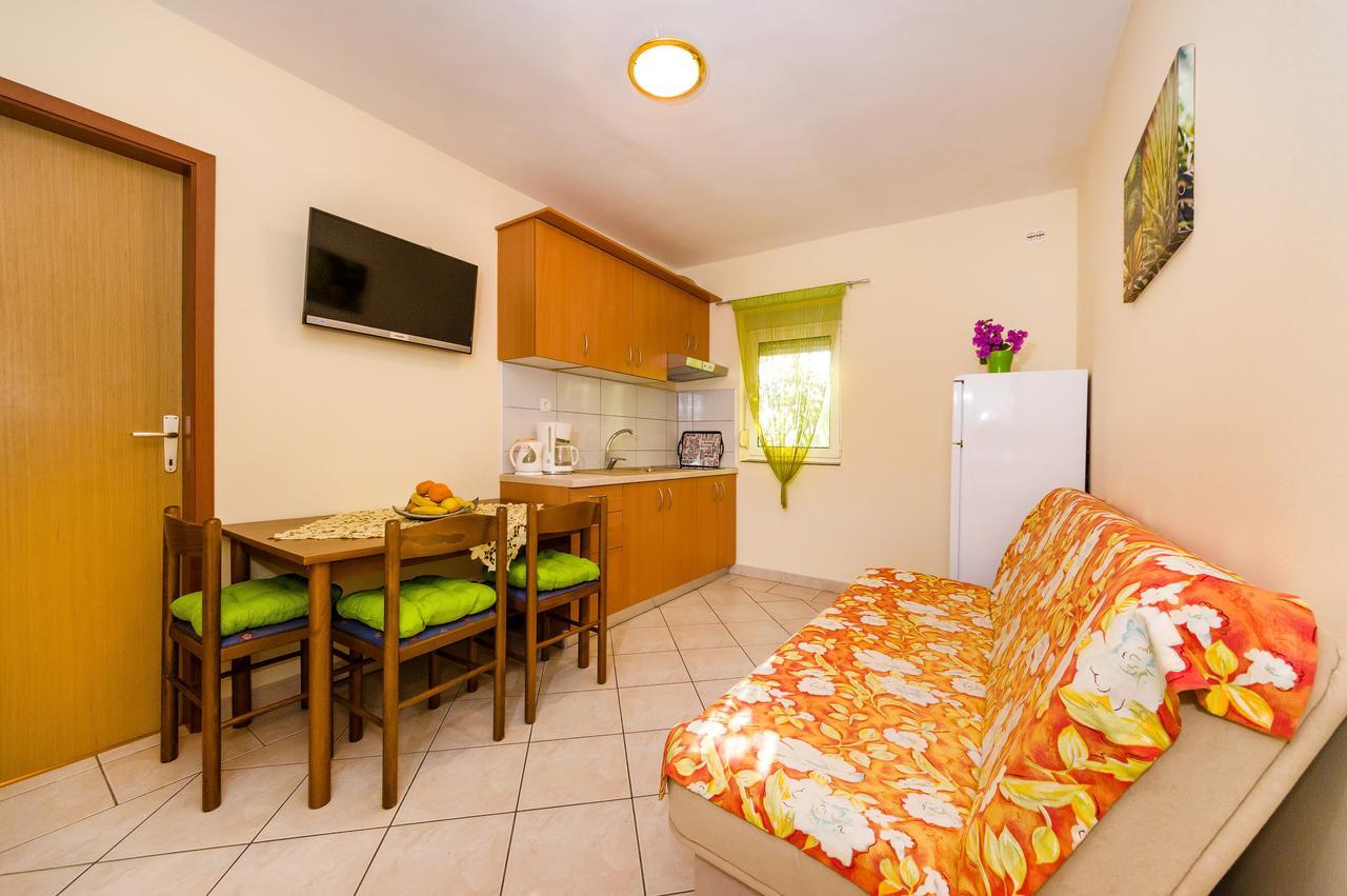 Apartment Nin - Vrsi At The Beach Εξωτερικό φωτογραφία